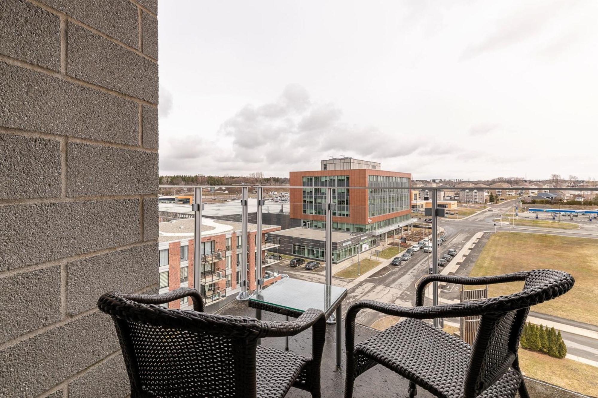 Four Points By Sheraton Levis Convention Centre Экстерьер фото