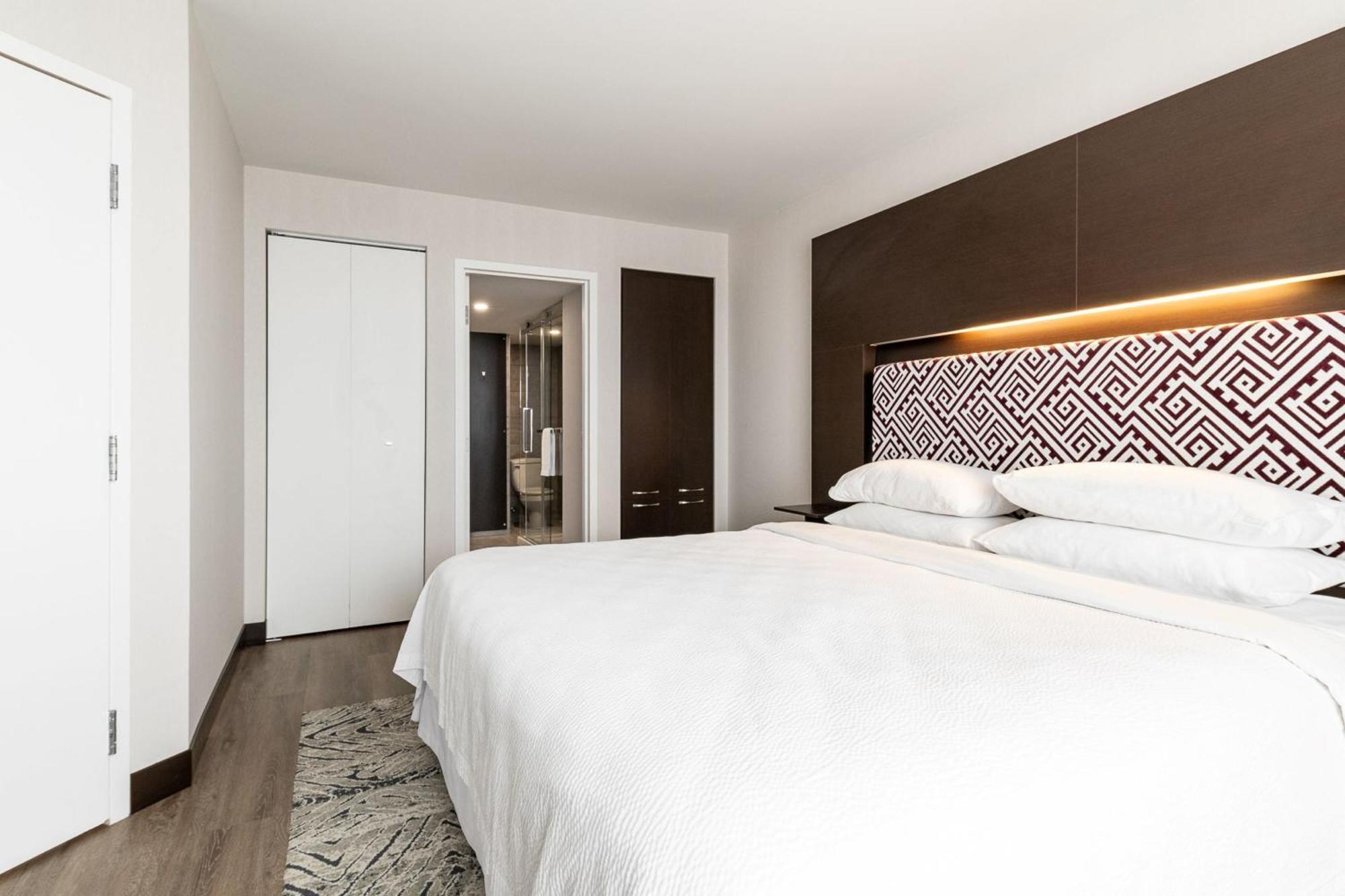 Four Points By Sheraton Levis Convention Centre Экстерьер фото