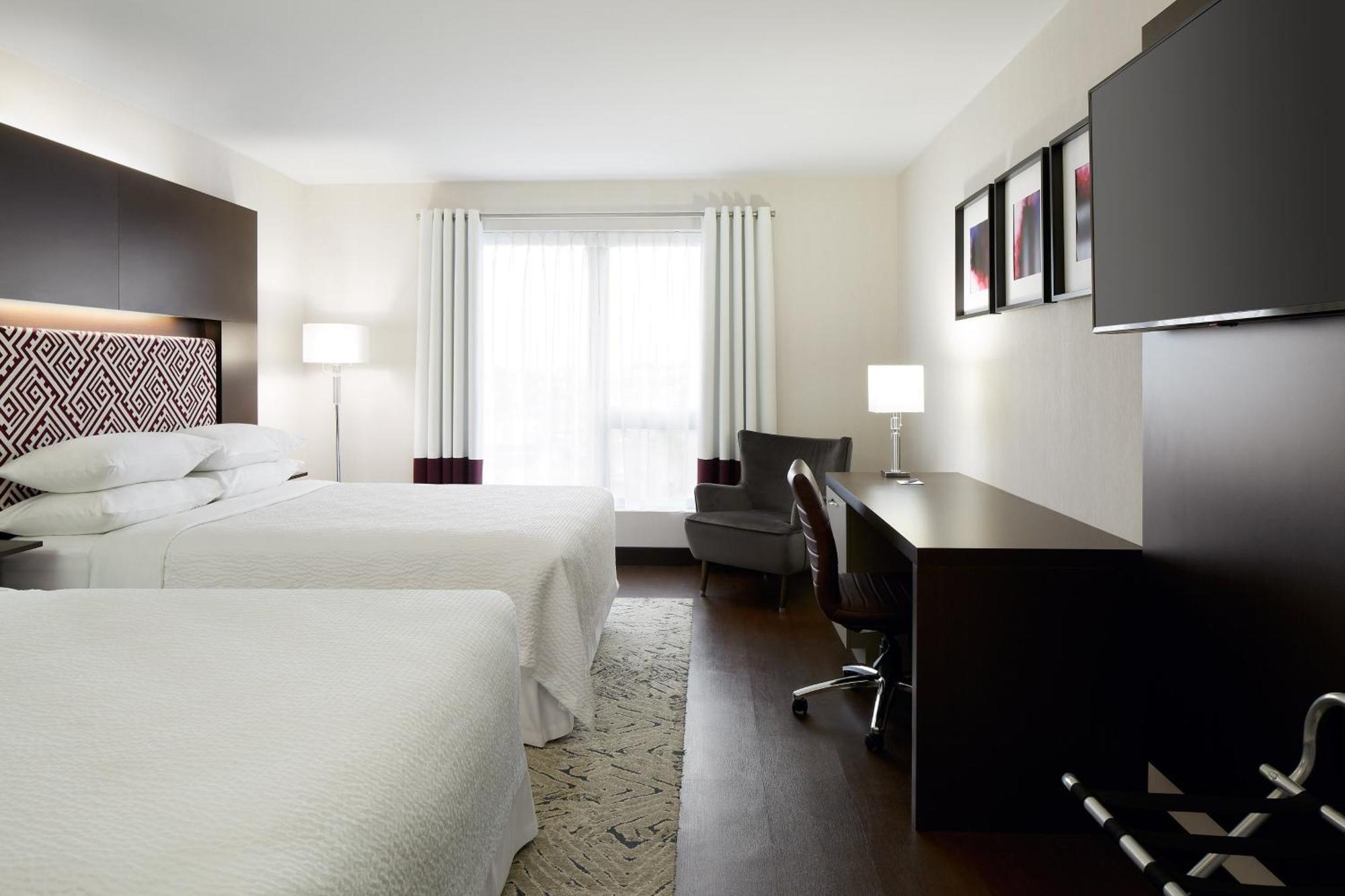 Four Points By Sheraton Levis Convention Centre Экстерьер фото