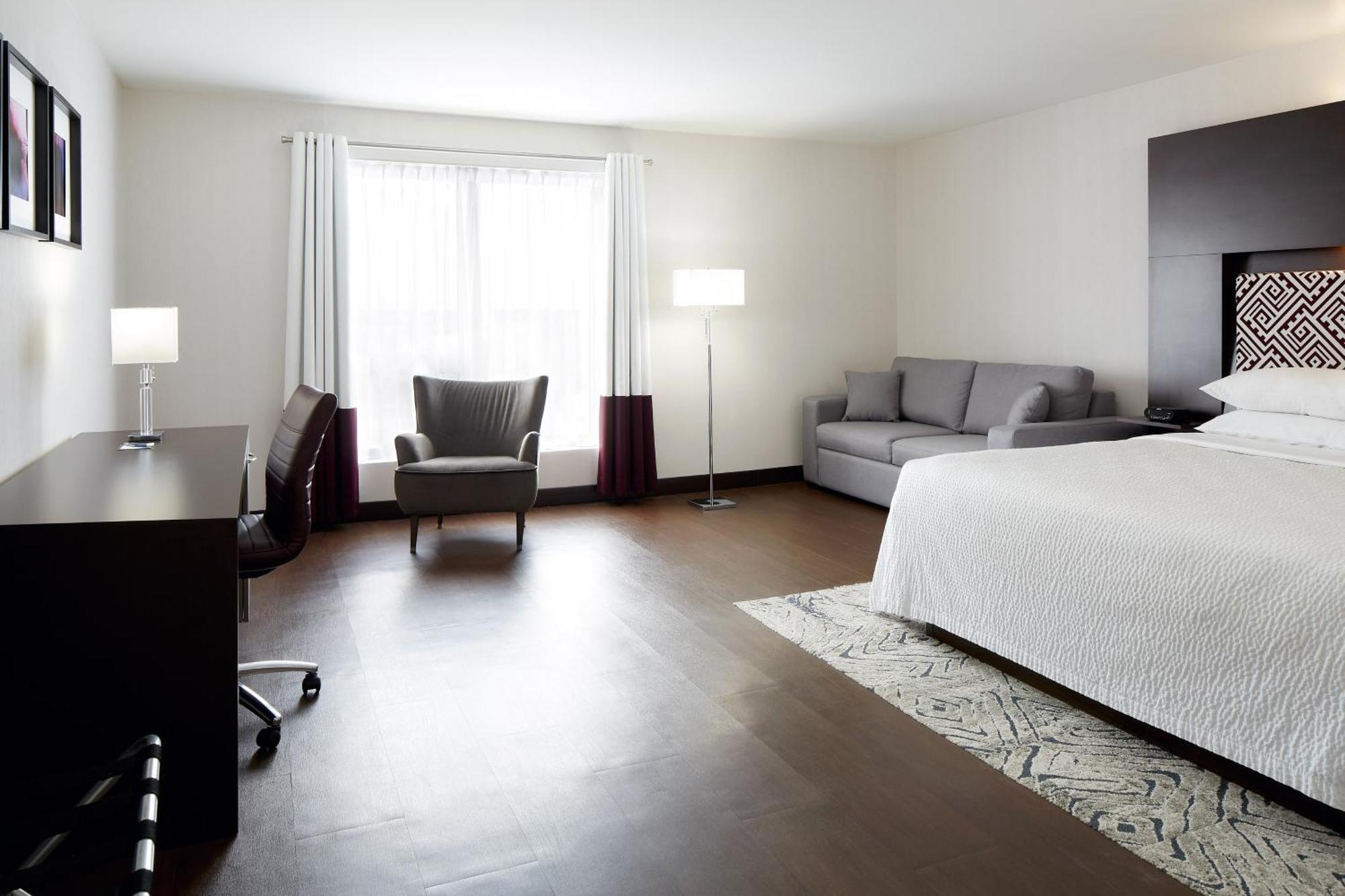 Four Points By Sheraton Levis Convention Centre Экстерьер фото