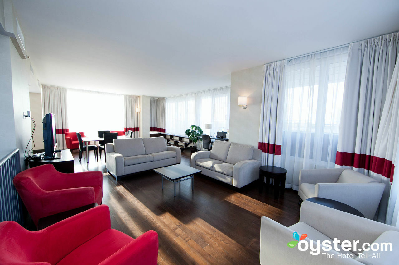 Four Points By Sheraton Levis Convention Centre Экстерьер фото
