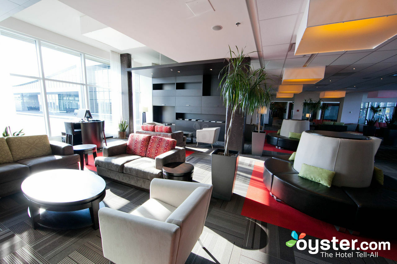 Four Points By Sheraton Levis Convention Centre Экстерьер фото